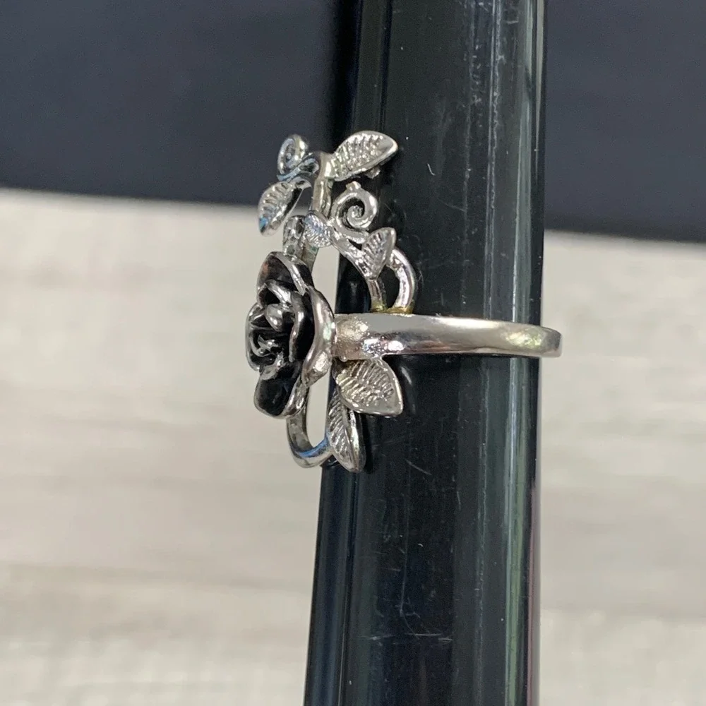 Black Enamel Rose Vine Statement Ring Silver Tone Floral Gothic Size 7